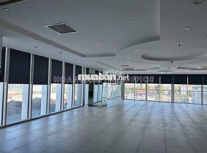Thuê văn phòng Quận Tân Bình, Cộng Hòa 90–180m² full nội thất