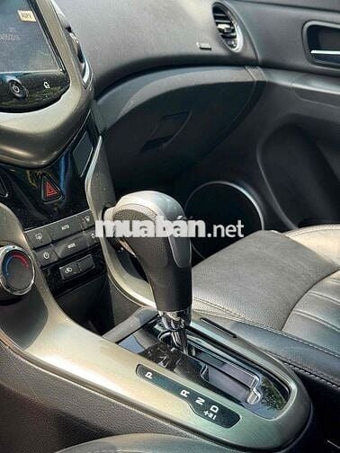 Chevrolet Cruze 2016 LTZ 1.8 AT - 80000 km