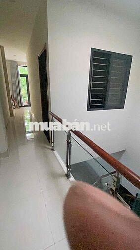 nhà mặt tiền hưng đạo vương 2 lầu chính chủ