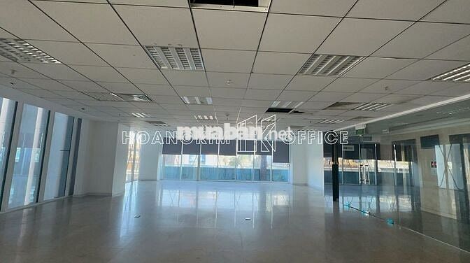 Thuê văn phòng Quận Tân Bình, Cộng Hòa 90–180m² full nội thất