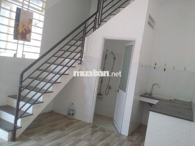 Cho thuê nhà 1 trệt 1 lầu, Bình Chiểu, Thủ Đức. 4 triệu/tháng