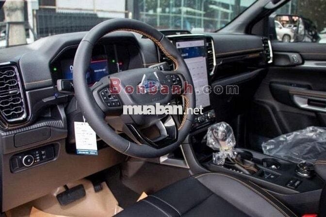 Ford Ranger 2025 Wildtrak 2.0L 4x4 AT màu cam