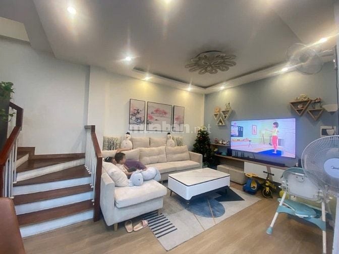 ✈️SIÊU PHẨM PHỐ CỔ NGỌC LÂM.TT BỒ ĐỀ ✈️56m2. 3 tầng. 9.7 tỷ. Nở hậu. 