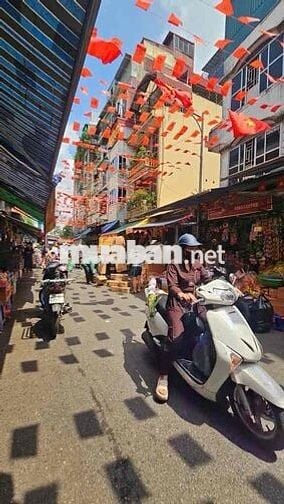 Bán nhà phố Hàng Giấy 23m -5 tầng -mt:5,2 m - 24 tỷ