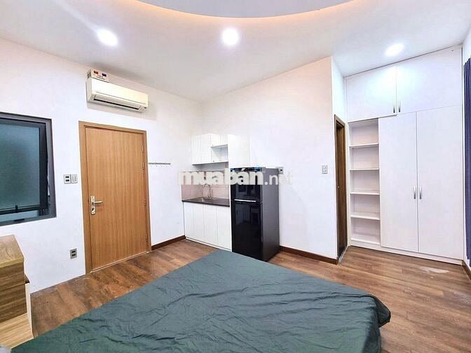 CẦN NHƯỢNG LẠI STUDIO-CỬA SỔ-VIEW CHILL-FULL NỘI THẤT GẦN ĐH VĂN LANG