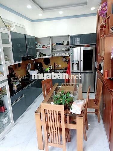 BÁN NHÀ 3 TẦNG (4PN), HẺM 6m ĐƯỜNG 10, GẦN ĐH QUỐC GIA