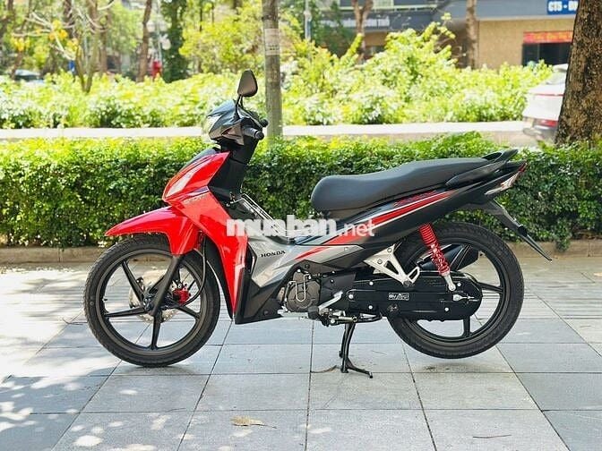 HONDA WAVE RSX FI ĐỎ ĐEN VÀNH ĐÚC XE MỚI TINH 2024