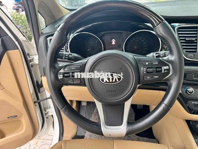 Kia Sedona 2017 2.2L DATH - 90000 km