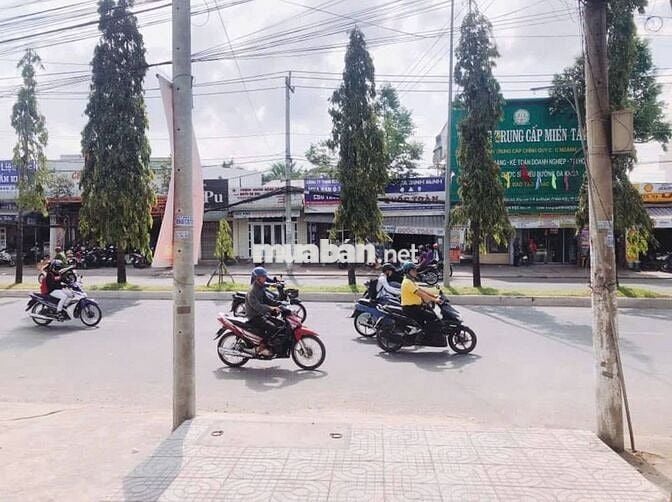 Cho thuê nhà mặt tiền đường nguyễn văn cừ gần đại học y dược