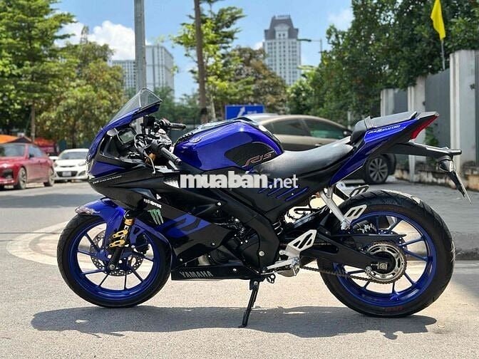 xe R15v3 đk 2021 mới k tỷ vết