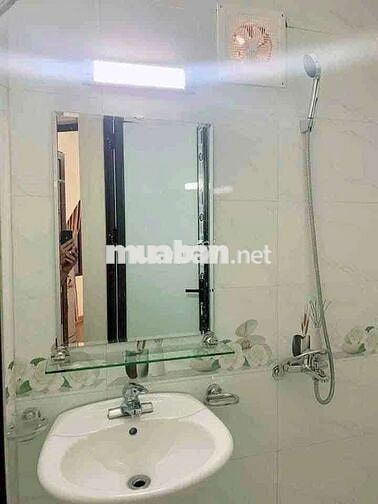 Cho thuê nhà Vũ Tông Phan 35m, 4 tầng, 3 ngủ,  giá 11,5 triệu