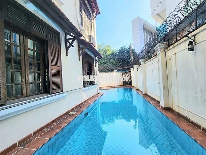 BIỆT THỰ HỒ BƠI SÂN VƯỜN - 12A1 NTMK QUẬN 1 - CAFE, NHÀ HÀNG, LƯU TRÚ