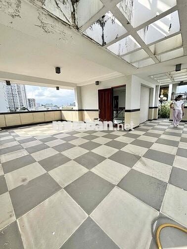 Biệt Thự Mini 17x13m 1Lửng + 2Lầu (5PN 7WC) Có Thang Máy. Hẻm 4m. Q6