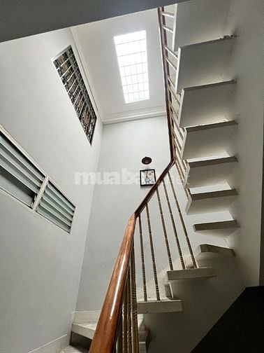 🔥 CHỈ 30 TRIỆU/THÁNG – NHÀ NGUYÊN CĂN HẺM LÊ THỊ RIÊNG, Q.1 🔥