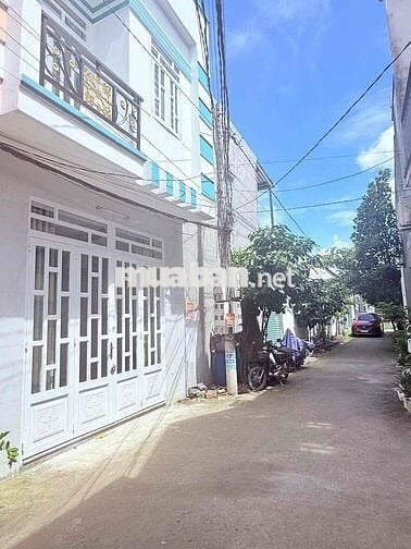 NHÀ NGAY CHỢ ĐÌNH KẾ HÓC MÔN CHÍNH CHỦ BÁN GIÁ 690TR ( THƯƠNG LƯỢNG )