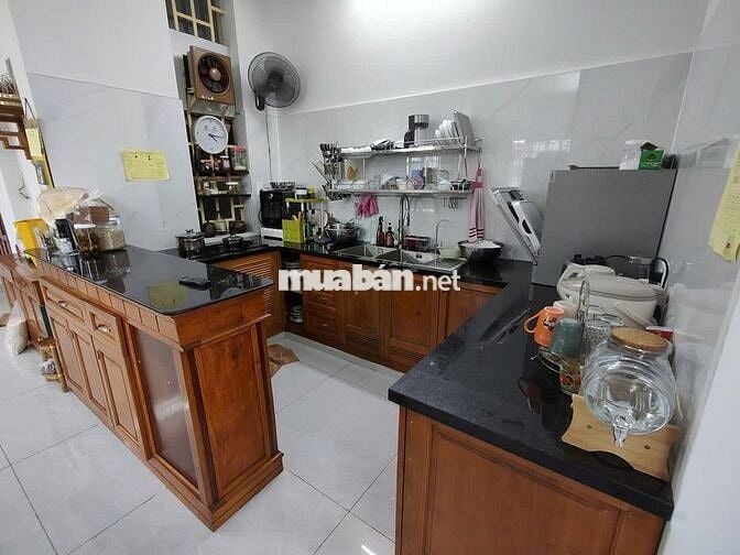 Cho thuê căn hộ góc 100M2 chung cư Thông Tin P9 Vũng Tàu 6,5TR/TH