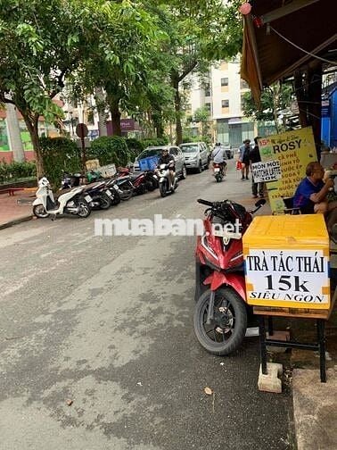 Cho thuê mặt bằng vỉa hè bán đồ mang đi