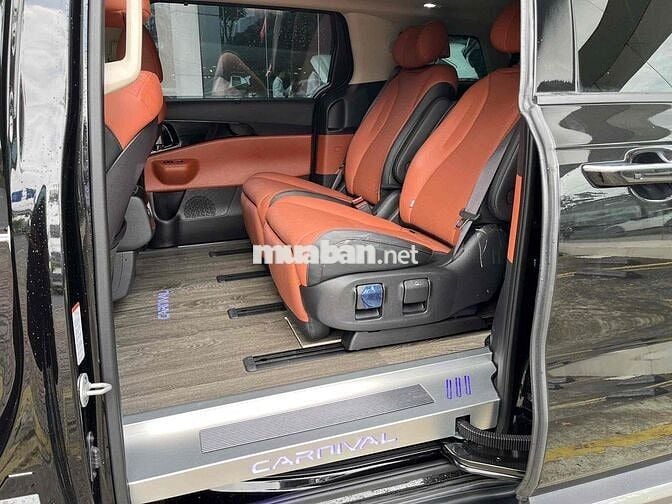 Chính hãng KIA Carnival 2025 Signature - Như Mới