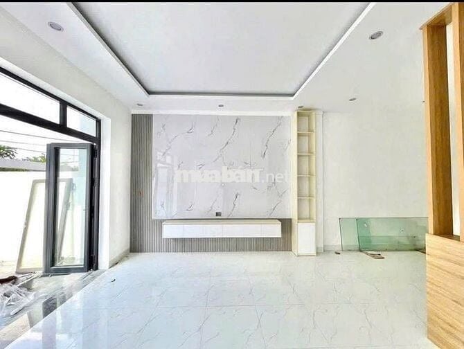 NHÀ LẦU SIÊU XINH NGAY UỶ BAN NHÂN DÂN PHƯỜNG TÂN TRIỀU