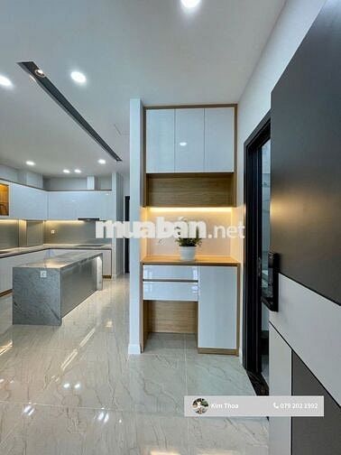 Căn hộ 2PN 2WC, 100m2 full nội thất, view công viên hồ bơi. Giá 16 tr