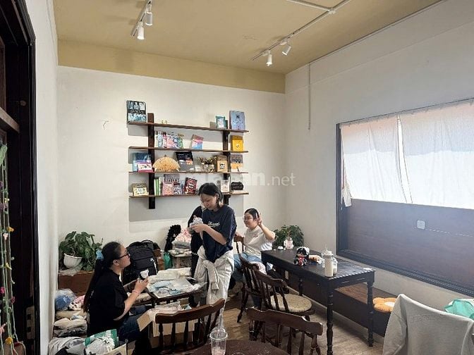 Sang nhượng quán Cafe 600m2 gần Vạn Hạnh Mall và đại học HUFLIT
