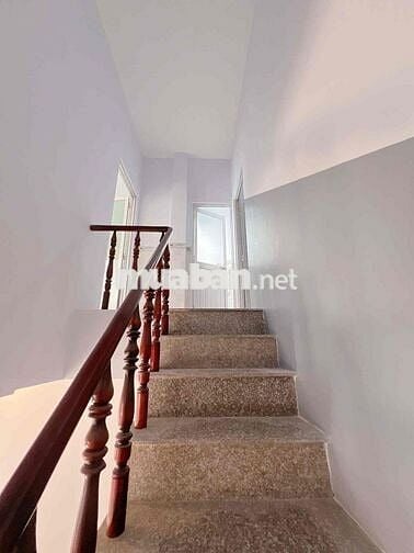 Nhà 1 Lầu 5,7 x 8m, Ngay Vòng Xoay Tân Kim. Sổ Hồng Riêng Giá Rẻ