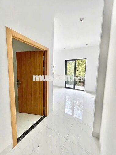 NHÀ LẦU SIÊU XINH NGAY UỶ BAN NHÂN DÂN PHƯỜNG TÂN TRIỀU
