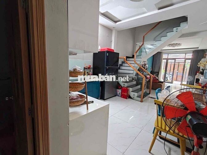 Cho thuê nhà đẹp 1/ đường Thống Nhất phường 16 Gò Vấp
