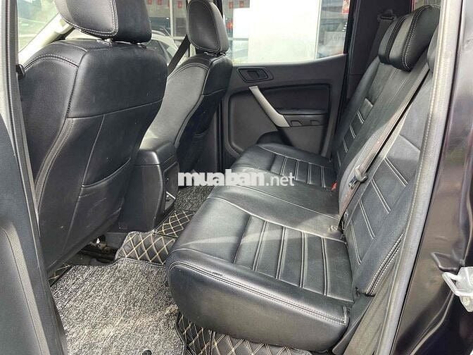 Ranger 2022 XLS 4x2 AT. Trả trước 200tr nhận xe.