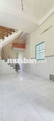 BÁN NHÀ 2 LẦU. 4 P . GIÁ RẺ . Q. 8.