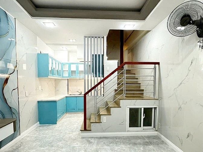 Bán nhà đẹp nở hậu 2 lầu 2 phòng ngủ hẻm Sư Vạn Hạnh, Quận 5