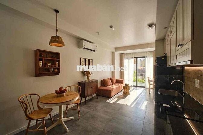 Cho thuê căn hộ studio 1PN ban công ngay công viên Hoàng Văn Thụ