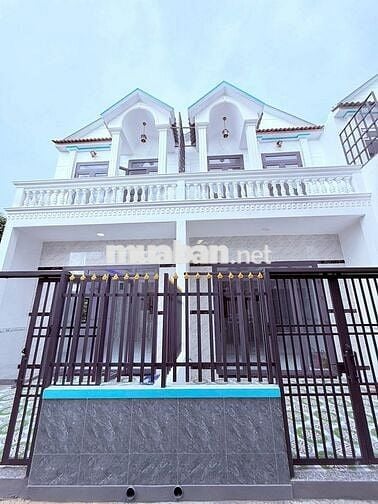 Nhà mới xây chưa sử dụng 2 PN 2WC sân rộng oto, 4,5x15  điờng oto