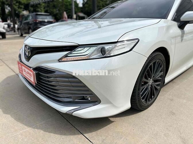 Toyota Camry 2019 2.5Q -xe Hãng BH 1 năm đẹp
