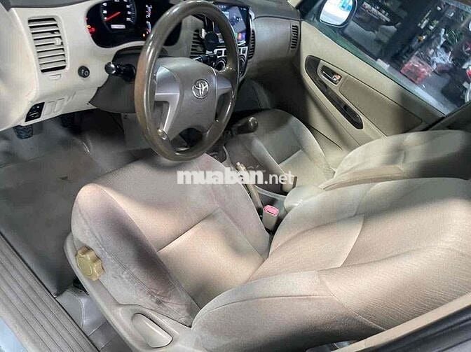 Toyota Innova 2015 2.0E bstp xe đẹp giá rẻ