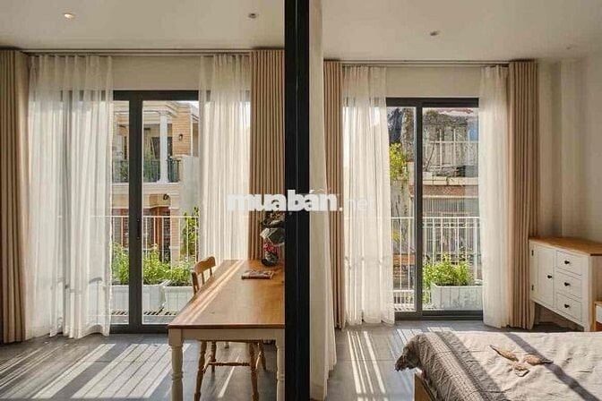 Cho thuê căn hộ studio 1PN ban công ngay công viên Hoàng Văn Thụ