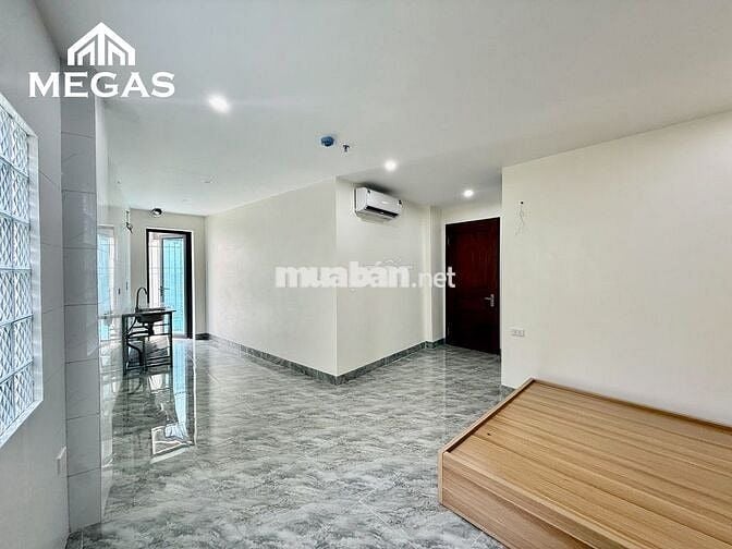 CHO THUÊ STUDIO BAN CÔNG RỘNG RÃI NGAY LÊ ĐỨC THỌ - BÊN XE MỸ ĐÌNH