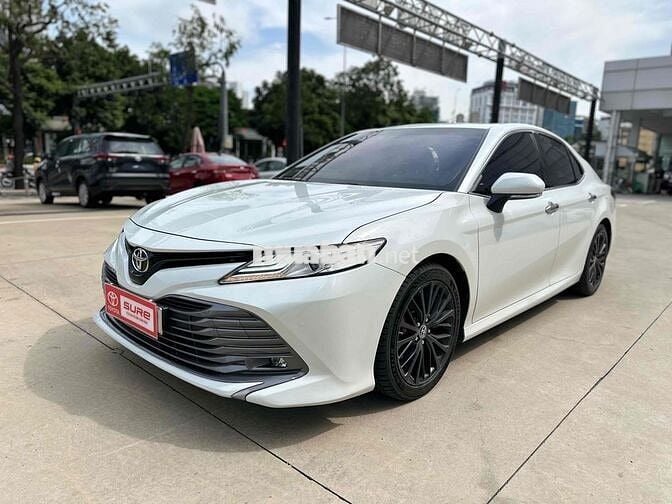 Toyota Camry 2019 2.5Q -xe Hãng BH 1 năm đẹp