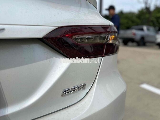 Toyota Camry 2019 2.5Q -xe Hãng BH 1 năm đẹp