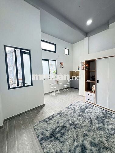 STUDIO NỘI THẤT BAN CÔNG CÁCH LÀNG ĐẠI HỌC VÀI PHÚT