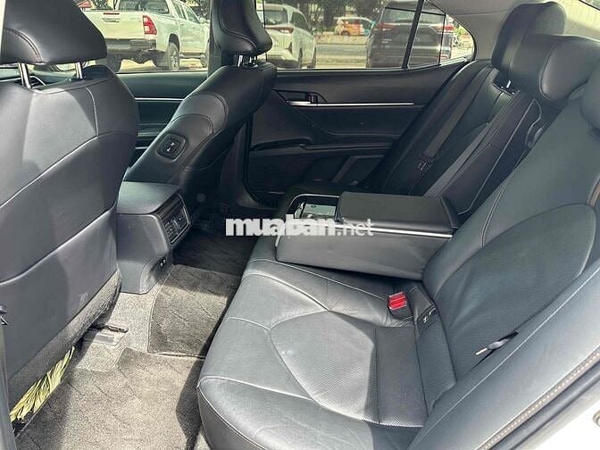 Toyota Camry 2019 2.5Q -xe Hãng BH 1 năm đẹp
