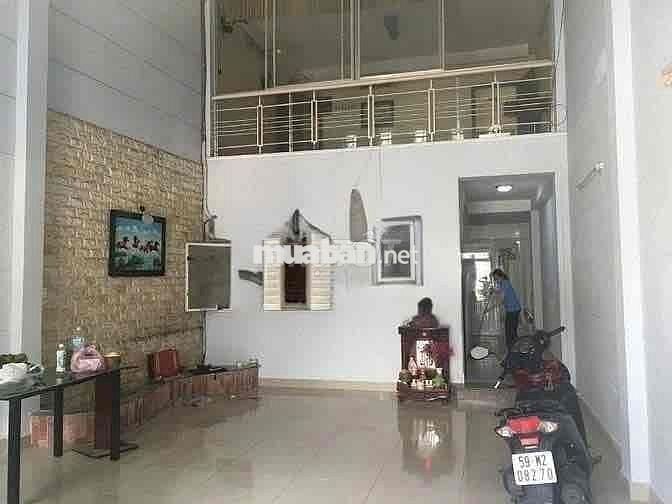 cho thuê nhà hẻm xe tăng đường lê văn quới BTĐ
