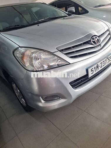 TOYOTA INNOVA 2.0G,số sàn,sx 2011,175000km,ZINĐEP