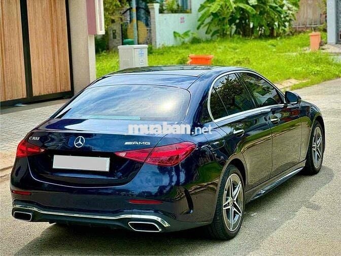 Mercedes Benz C Class 2022 C300 AMG - 32000 km