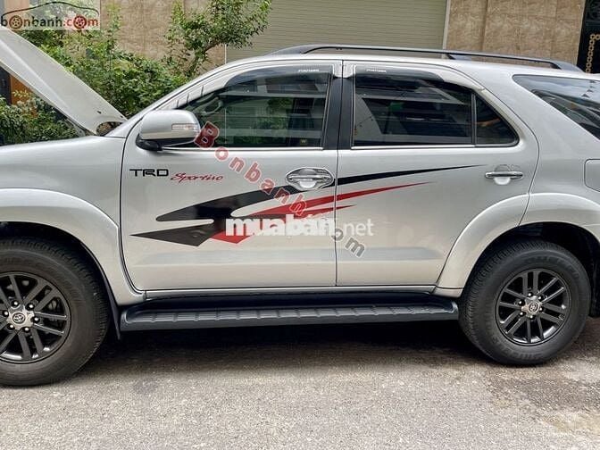 Toyota Fortuner 2015 phiên bản 2.7V 4x2 AT bền bỉ