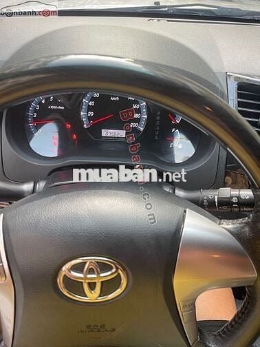 Toyota Fortuner 2015 phiên bản 2.7V 4x2 AT bền bỉ