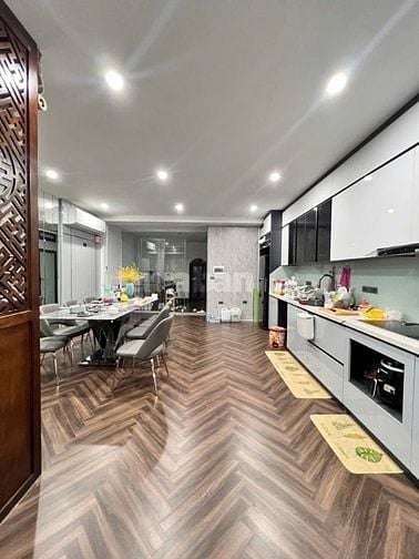💥SIÊU PHẨM LIỀN KỀ TOÀ NHÀ 6 TẦNG 1 TUM THANG MÁY, 2 MẶT TIỀN, CHÂN C