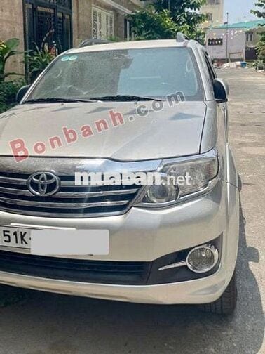 Toyota Fortuner 2.7V 4x2 AT 2015 - 468 Triệu