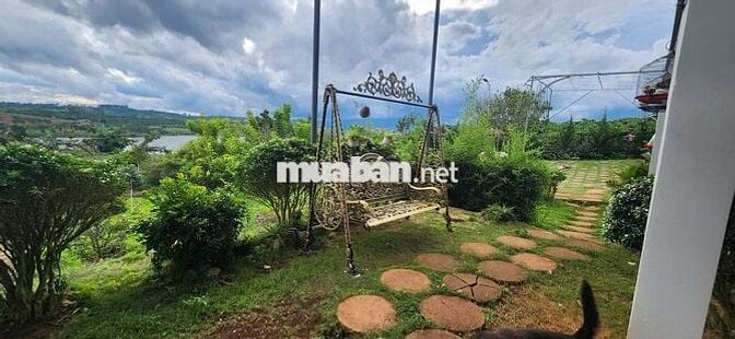 nhà biệt thự vườn 6.000m2 rất đẹp ven đà lạt
