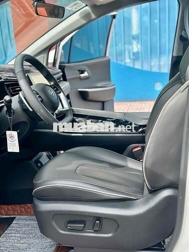 Hyundai Custin 2023 1.5 Đặc biệt - 19000 km